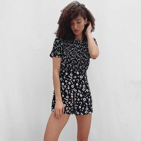 French Connection Doe Crepe Playsuit Dress Smocked Romper S US 6 - Picture 2 of 9